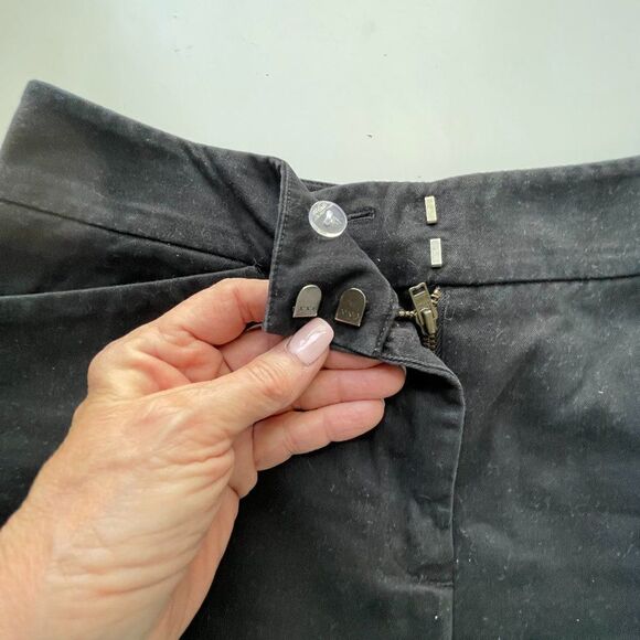 Jones of New York Sport Shorts, Size 6 - Picture 3 of 8